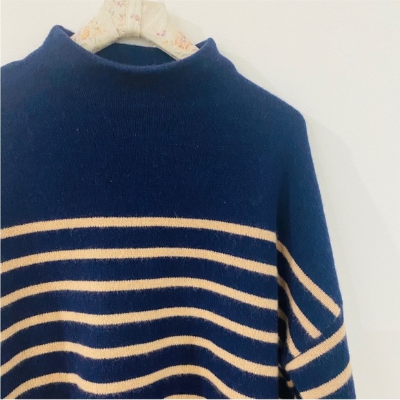 Magaschoni mock neck 100% cashmere stripe sweater in navy NEW - Picture 6 of 9